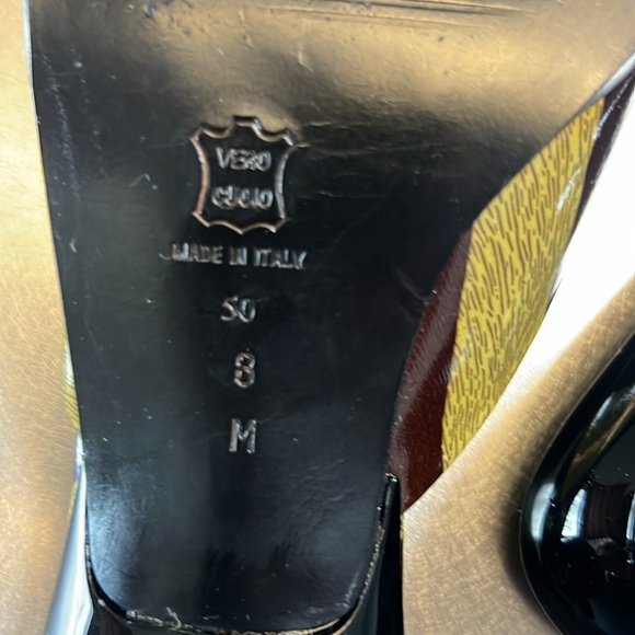 VIA SPIGA "DINGLE" SLIDE, GREEN AND BROWN ZEBRA PATENT, SIZE 8M - Picture 3 of 6